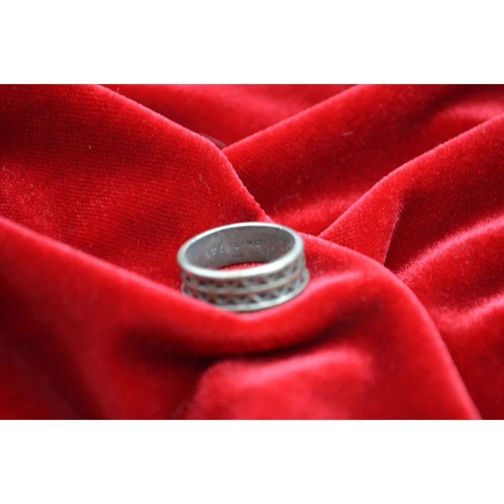 vintage Sarah Coventry Sterling Silver Zig Zag Band Ring Size 5